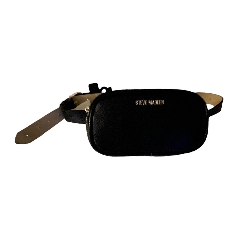 Steve Madden Fanny pack, belt bag. New with tag. Gold hardware.
